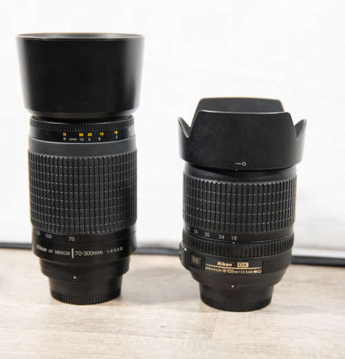 Camera DSLR Nikon D7000 VR Kit  300mm Zoom lens  SB800 Flash