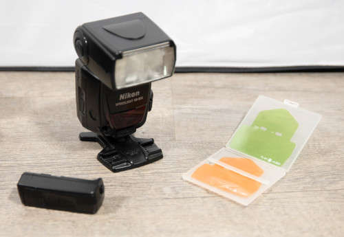 Camera DSLR Nikon D7000 VR Kit  300mm Zoom lens  SB800 Flash
