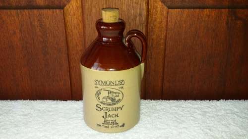 SYMONDS' SCRUMPY JACK CIDER HILLS STONEWARE FLAGON