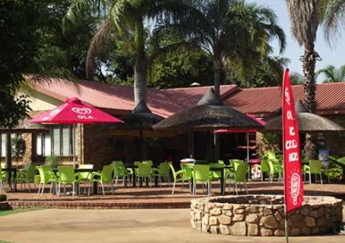 4 nights stay at MANZI MONATE (Roodeplaat)  15 - 19 April 2019 - Sleep 4