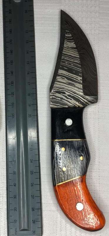 Quality Handmade Damascus Steel Skinner Knife