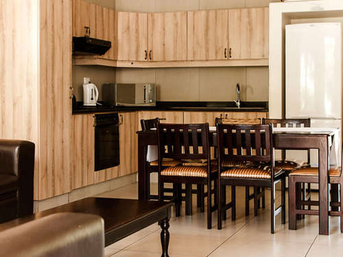 !!LUSH TROPICAL SETTING!! @ Caribbean Estates,South Coast 14-18 December 2020 (sleep 4) 4-night stay