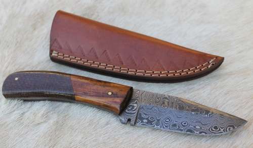 !! BEAUTIFULLY CRAFTED !! Damascus Knife