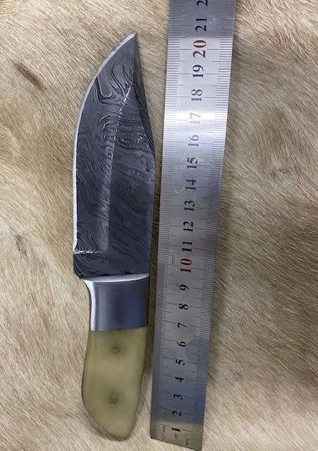 Damascus Knife
