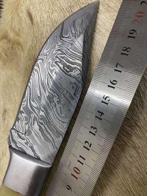 Damascus Knife