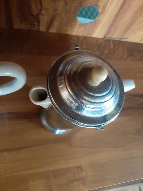 Vintage  Coffee and tea pots  ( please see description)