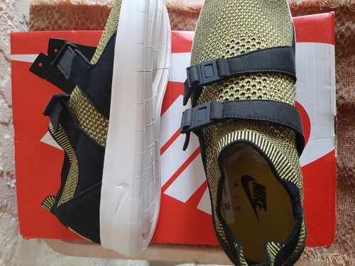 Nike tekkies