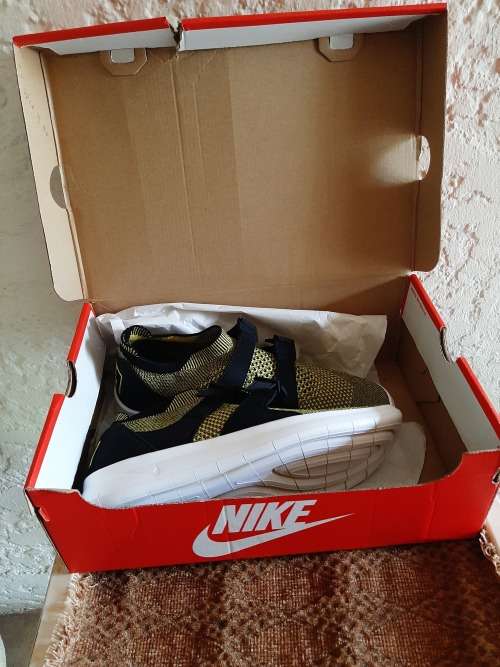 Nike tekkies