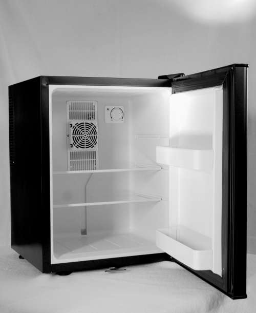 Myndmeds- 40 litre Under Counter Bar Fridge