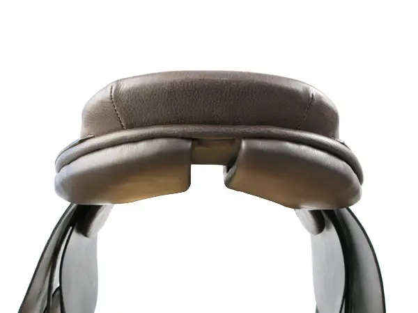 trident 22 inch horse cut back saddle