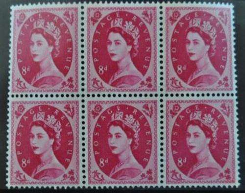 GREAT BRITAIN QUEEN ELIZABETH II - 8d BLOCK OF STAMPS - L/H/M