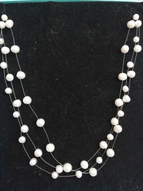 STUNNING  REAL PEARL NECKLACE TRIPLE STRAN 50CM