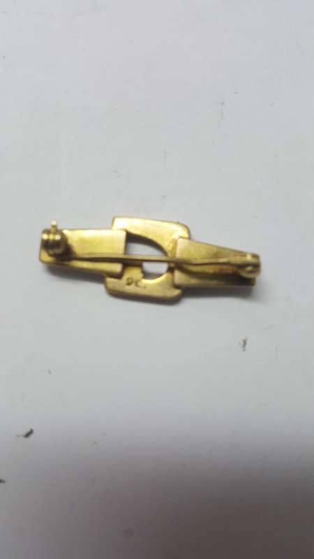 *** ESTATE *** Jewellery 9CT GOLD BROOCH WEIGHT 2.9 GRAM