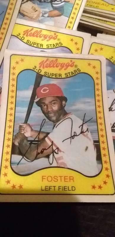 1981 KELLOGG`S 3D BASEBALL CARDS