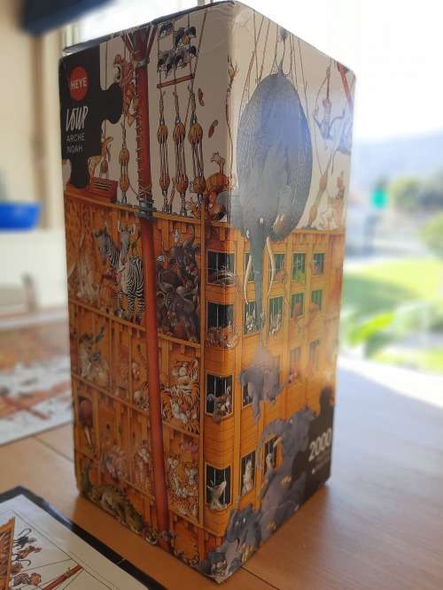 Heye `Noah`s Ark` 2 000 piece puzzle