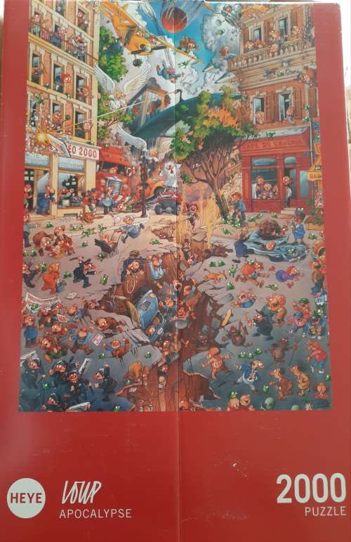 Heye `Ármageddon` 2 000 piece puzzle by Artist Loup