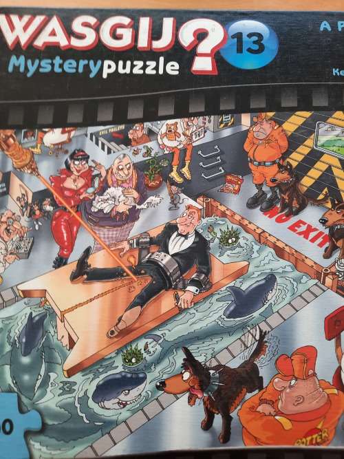 Wasgij Mystery Puzzle 13 `A Purrrfect Escape` 1 000 piece jigsaw puzzle