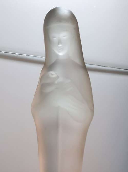 Art Deco glass sculpture of Madonna and baby Jesus designed by Stef Uiterwaal for Leerdam in 1929