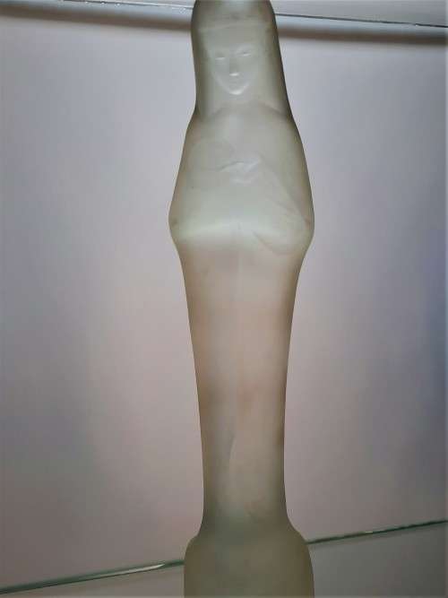 Art Deco glass sculpture of Madonna and baby Jesus designed by Stef Uiterwaal for Leerdam in 1929