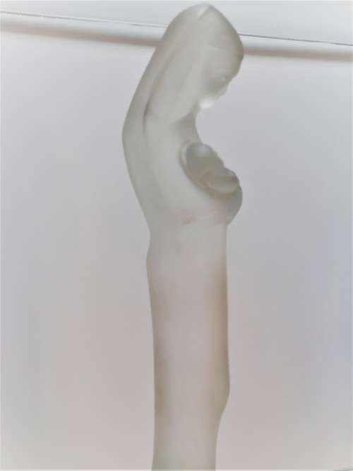 Art Deco glass sculpture of Madonna and baby Jesus designed by Stef Uiterwaal for Leerdam in 1929