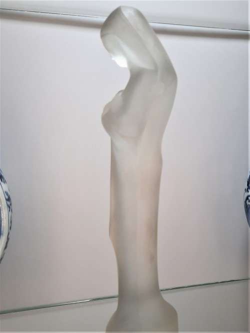 Art Deco glass sculpture of Madonna and baby Jesus designed by Stef Uiterwaal for Leerdam in 1929