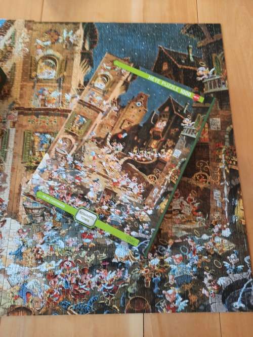 Heye Romantic Town - Two Puzzles