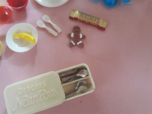 Lot of vintage dolls and accessories