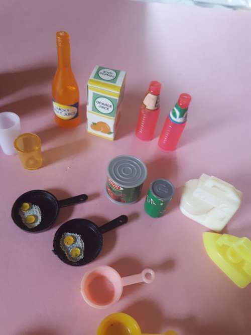 Lot of vintage dolls and accessories