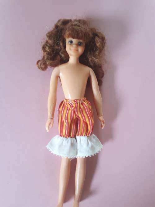 Lot of vintage dolls and accessories