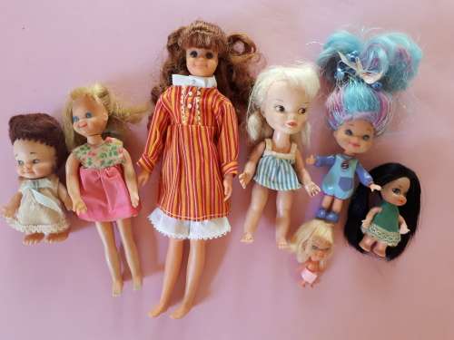 Lot of vintage dolls and accessories