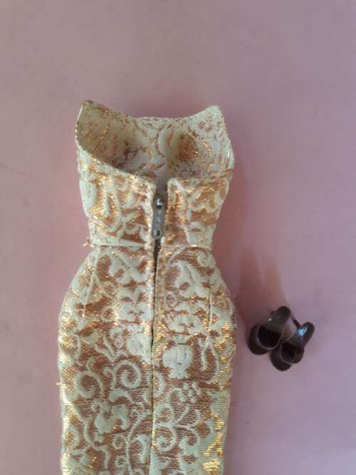 Vintage 1960 Barbie fashion-Golden girl