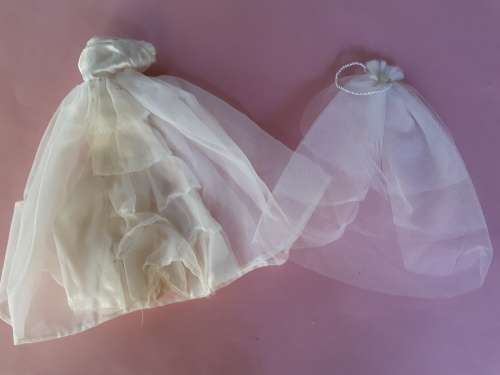 Vintage 1963 Barbie fashion- Bride's dream