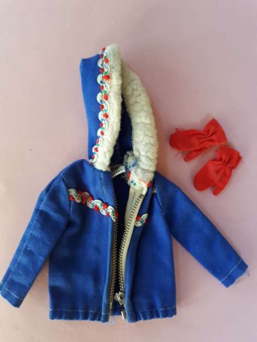 Vintage 1963 Barbie fashion- Ski-queen