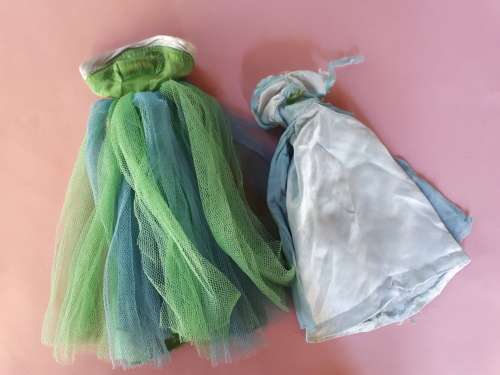Vintage Barbie fashion - 2 iconic dresses from the 60s