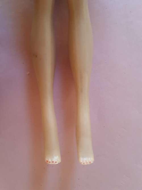 Vintage Fashion Queen Barbie doll