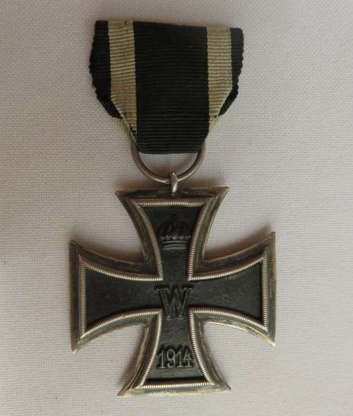 WW1 GERMAN IRON CROSS SECOND CLASS-GUARANTEED ORIGINAL & IN GOOD CONDITION