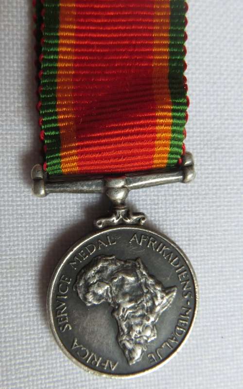 CONTEMPORARY WW2 AFRICA SERVICE MEDAL-MINIATURE