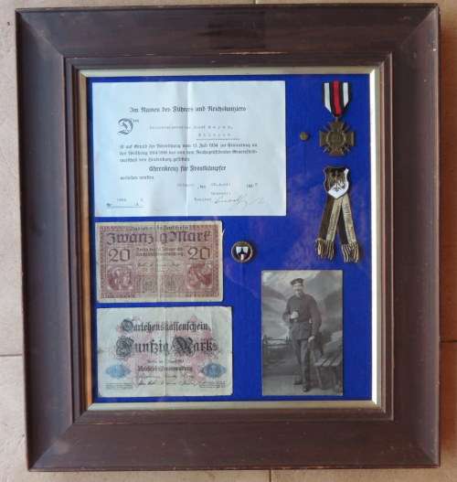 GERMAN WW1, FRANCE-ALL ORIGINAL-THE FOLLOWING- ORIGINAL WW1 SOLDIERS PHOTOGRAPH WITH MERIT MEDAL CE