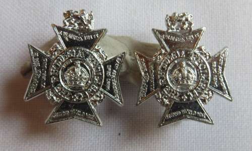 RHODESIA REGIMENT KINGS CROWN OFFICERS COLLAR BADGE PAIR-LUGS INTACT-1927-1947