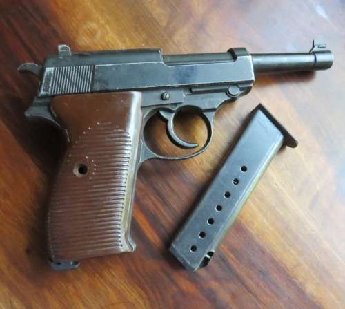 P38 NON FIRING ORIGINAL SIZE REPLICA PISTOL GUN NAZI GERMAN WW2 WALTHER-WORKING PARTS WITH REMOVABL