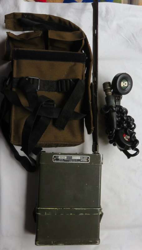 SADF BORDER WAR PERIOD A53 PORTABLE/MANPACK RADIO VHF/FM INTENDED FOR SHORT RANGE TACTICAL COMMUNICA