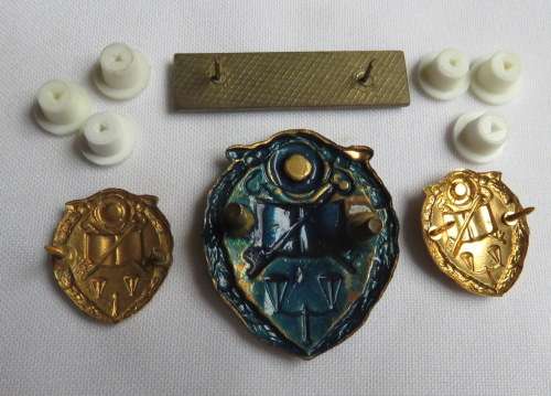 REP OF SA PRISONS SERVICE CAP, COLLARS & BAR-PINS + LUGS INTACT