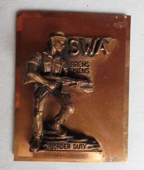 SWA  GRENSDIENS/BORDER DUTY OSHAKATI OWAMBO PLAQUE-MEASURES 13X17CM