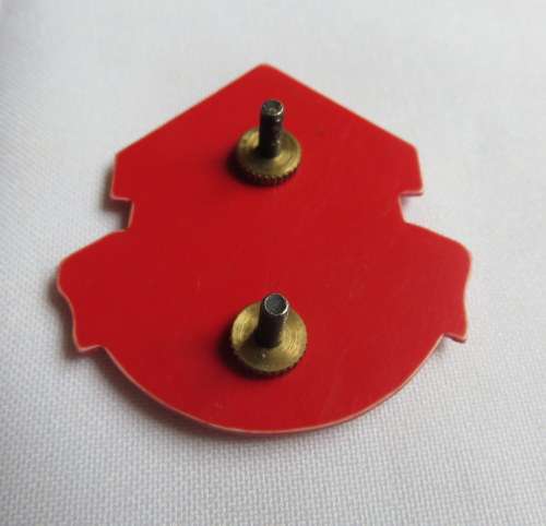 1 MAINTENANCE UNIT CAP BADGE-APPROVED 1986- 2 LUGS