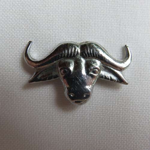 32 BATTALION CHROMED COLLAR BADGE-APPROVED IN 1977- 2 PINS