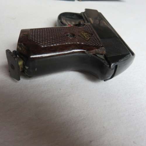 PERFECTA D.B.F. MADE IN GERMANY STARTER PISTOL-LOADS VIA A TUBULAR MAG IN THE BOTTOM OF THE BUTT-SHO