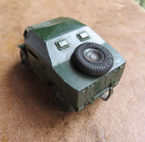 DINKY TOYS NO 688- FIELD ARTILLERY TRACTOR- ORIGINAL PAINT