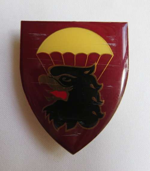 44 PARACHUTE BRIGADE HEADQUARTERS FLASH- ORIGINAL- 3 PINS