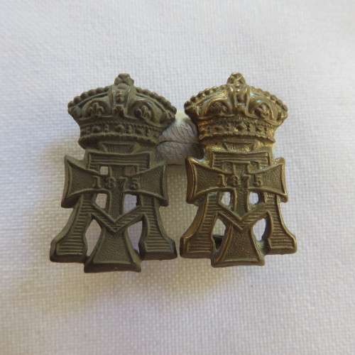 BOER WAR 19TH HUSSARS COLLAR BADGE PAIR-WORN PRE 1901-LUGS INTACT