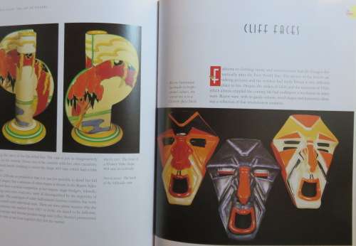 CLARICE CLIFF-THE ART OF BIZARRE-1ST EDITION PUBLISHED 1999-STIFF CARD COVER-ISBN 186205 5106-224 PA